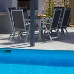 Apartment Ilenia Murter