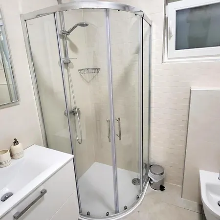 Ilenia Apartment Murter