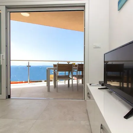 Ilenia Apartment *
